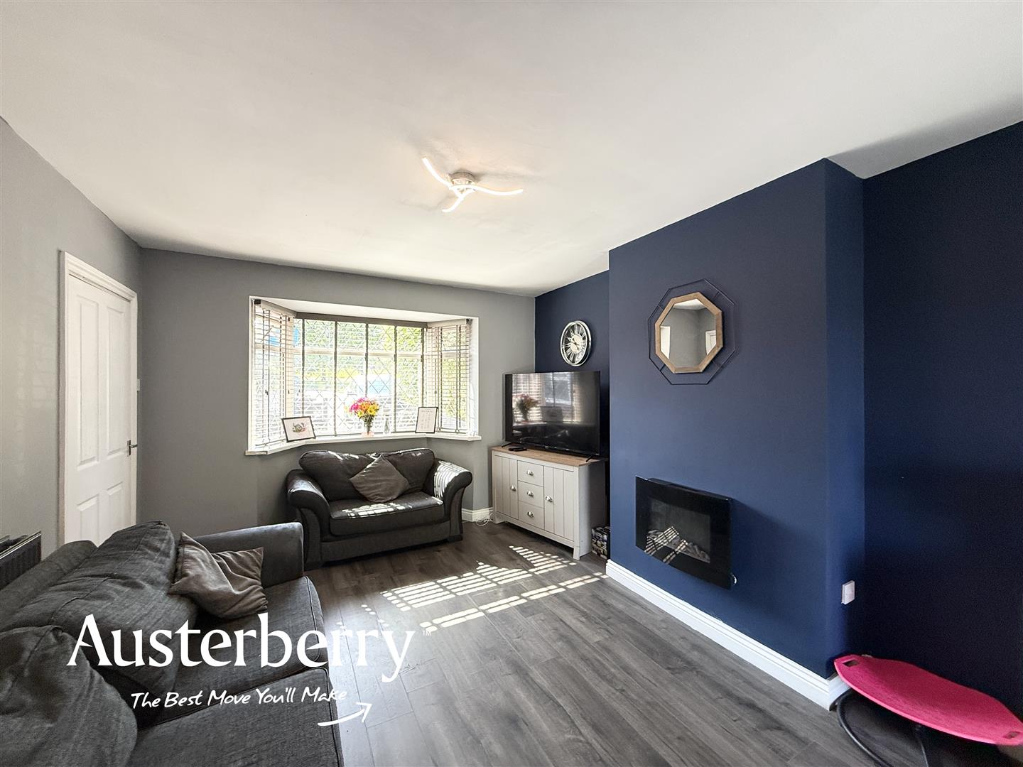2 bed property in Thirlmere Place, Newcastle